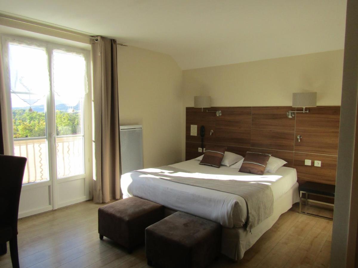 Fifi Moulin Hotel Сер Екстериор снимка