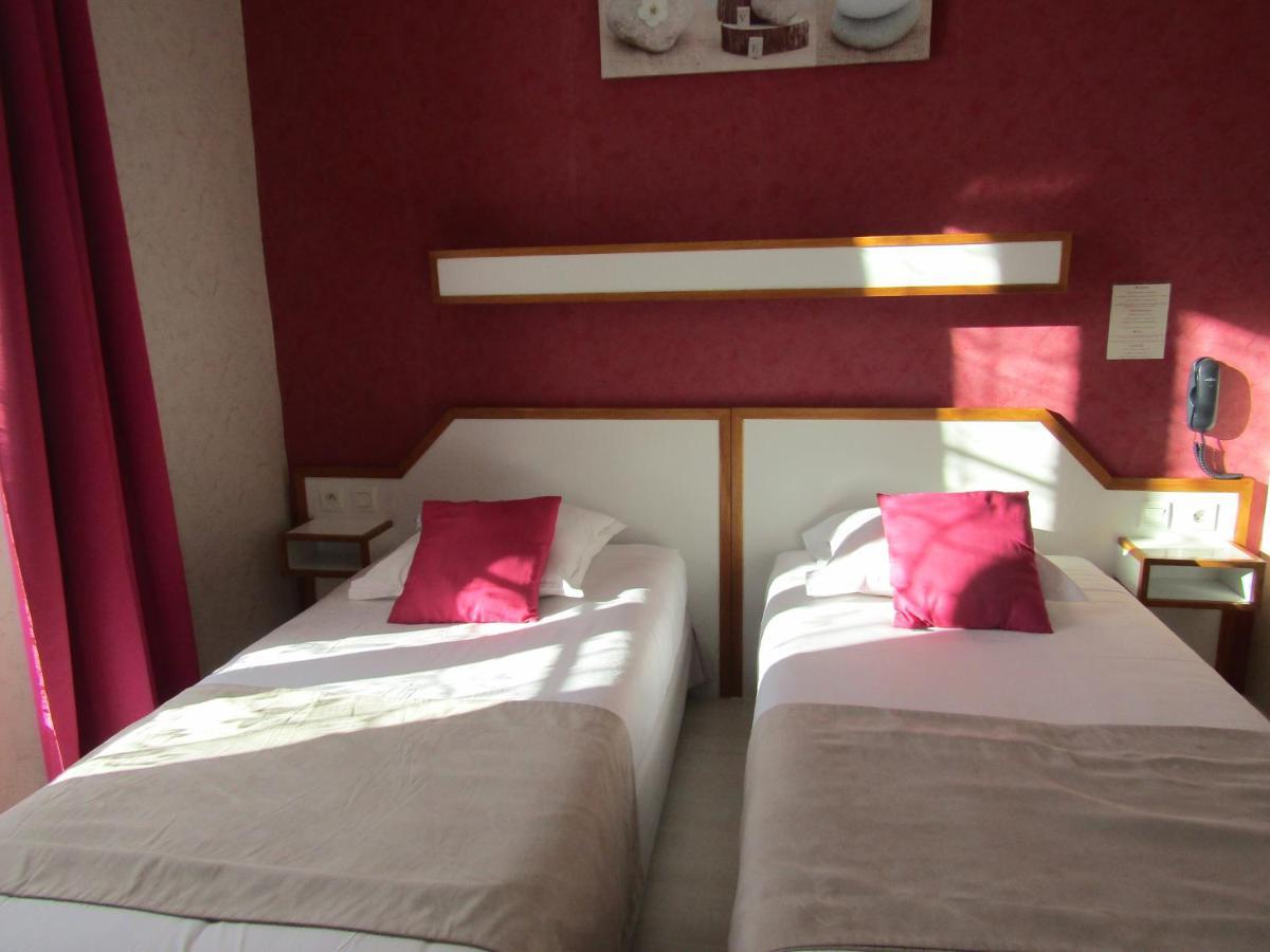 Fifi Moulin Hotel Сер Екстериор снимка