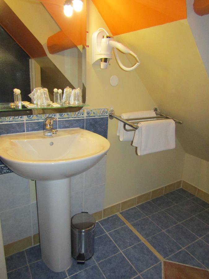 Fifi Moulin Hotel Сер Екстериор снимка