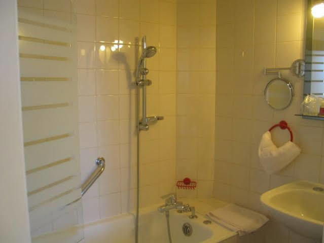 Fifi Moulin Hotel Сер Екстериор снимка