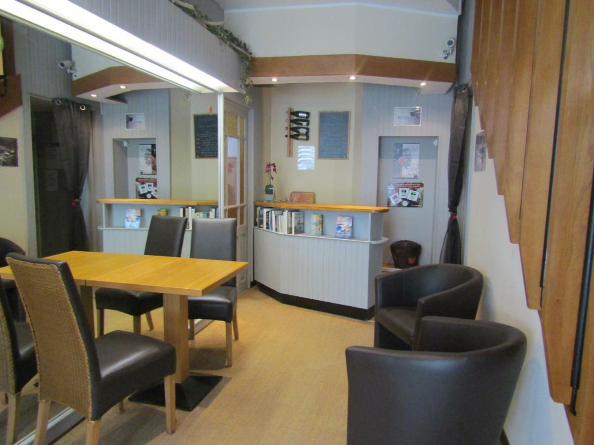 Fifi Moulin Hotel Сер Екстериор снимка