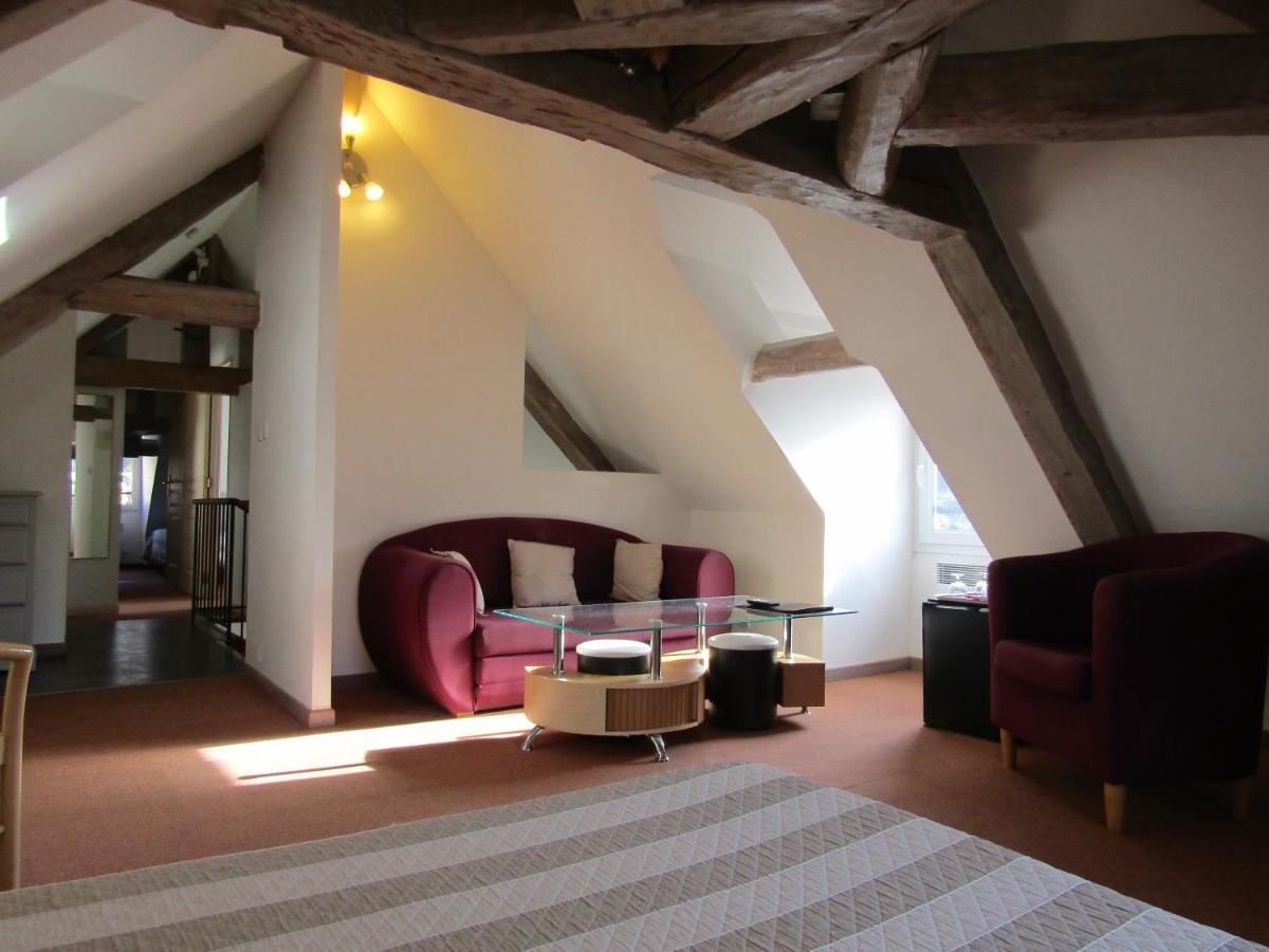 Fifi Moulin Hotel Сер Екстериор снимка